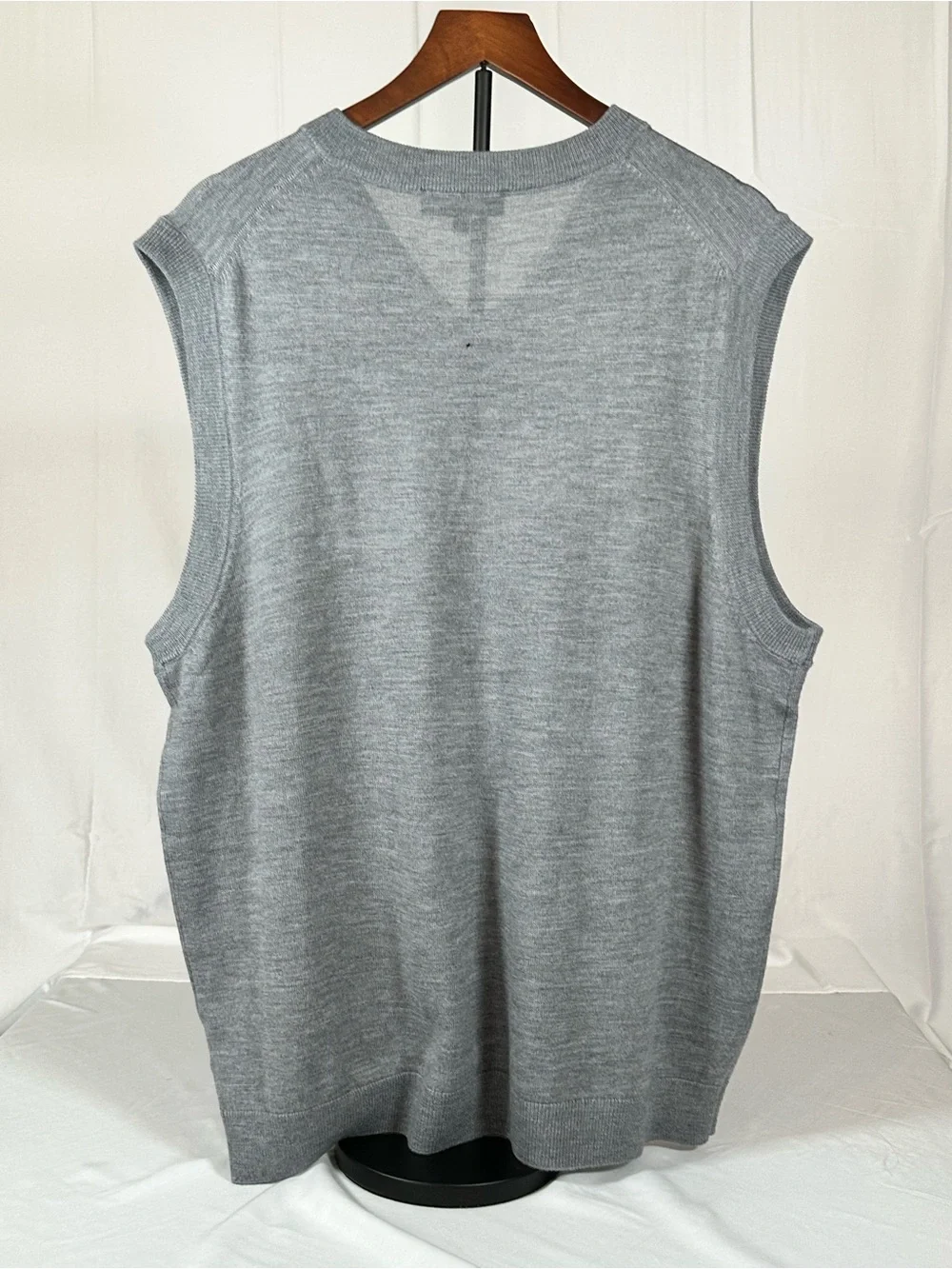 Hart Schaffner Marx Gray V-Neck Knit Vest